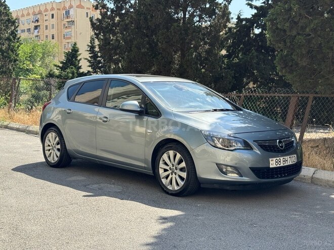Opel Astra-2