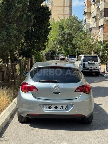 Opel Astra-4