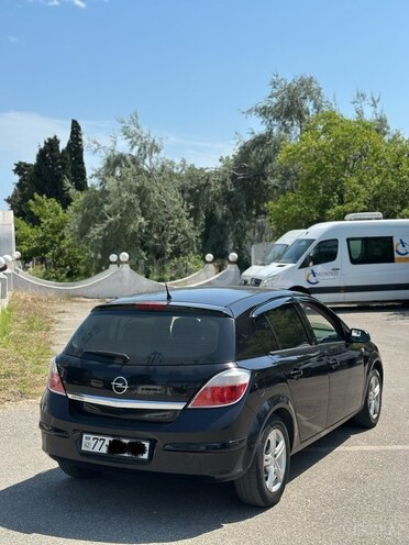 Opel Astra-2