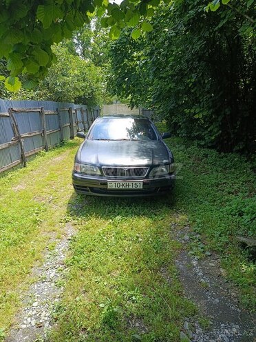 Nissan Maxima-1