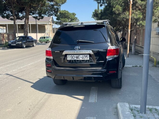 Toyota Highlander-2