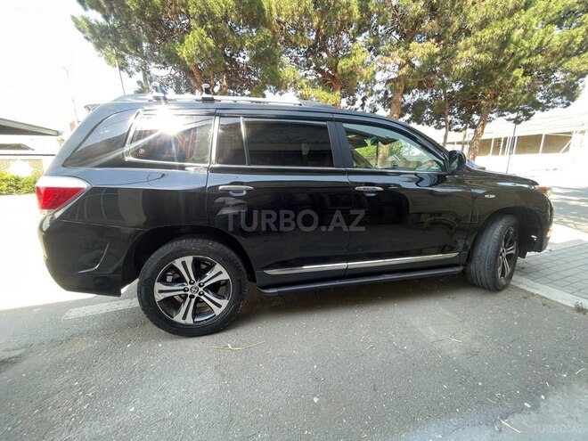 Toyota Highlander-7