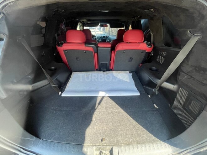 Toyota Highlander-12