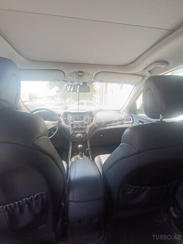 Hyundai Santa Fe-8