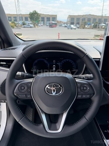 Toyota Corolla Cross-12