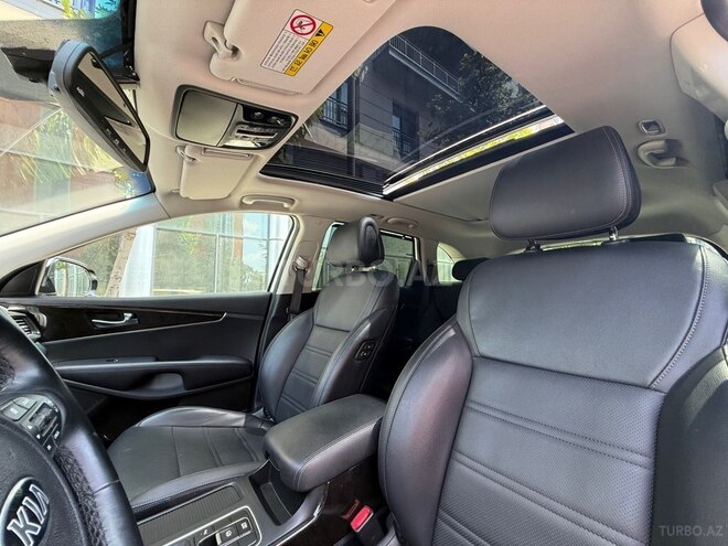 Kia Sorento-14