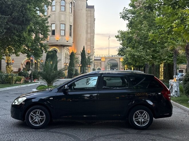 Kia Ceed SW-10