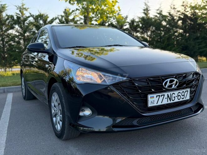 Hyundai Accent-3