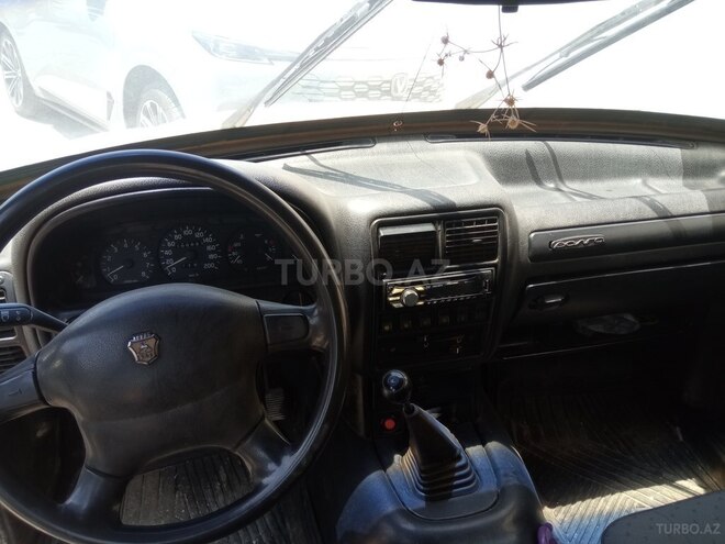 GAZ 3110 "Volga"-8