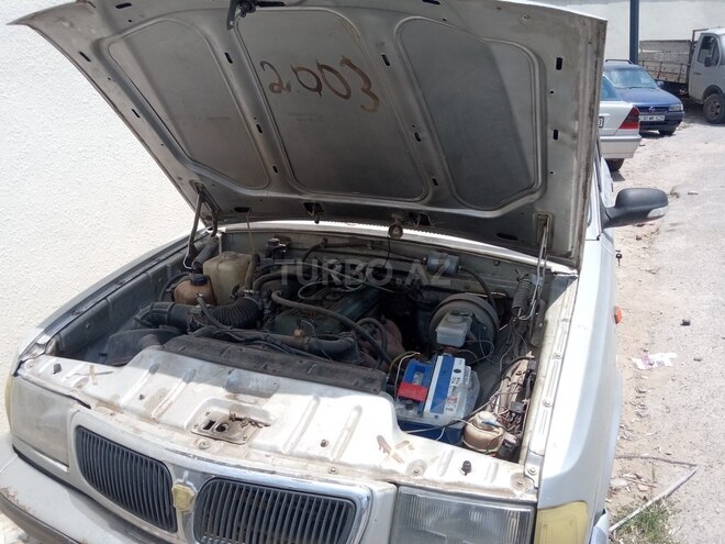 GAZ 3110 "Volga"-1