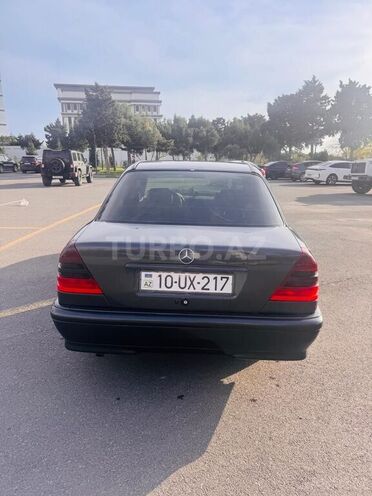 Mercedes C 180-2