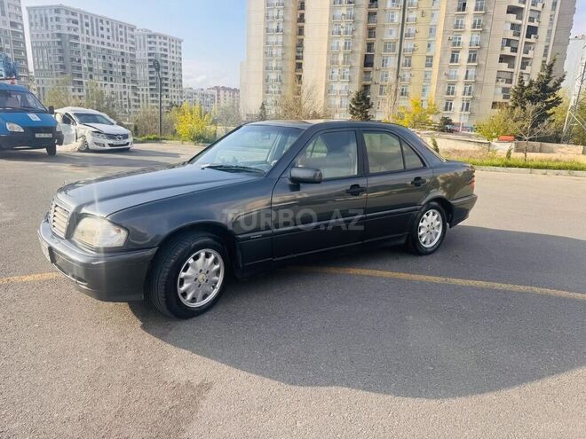 Mercedes C 180-5