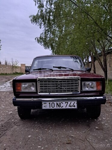 LADA (VAZ) 2107-1