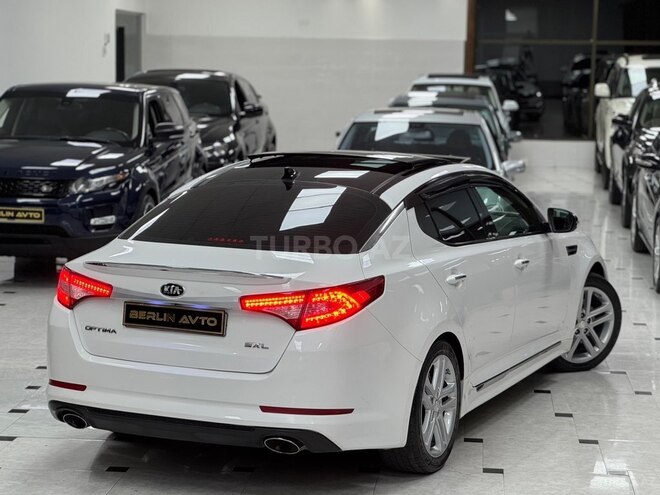 Kia Optima-12