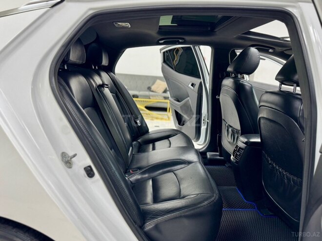 Kia Optima-24