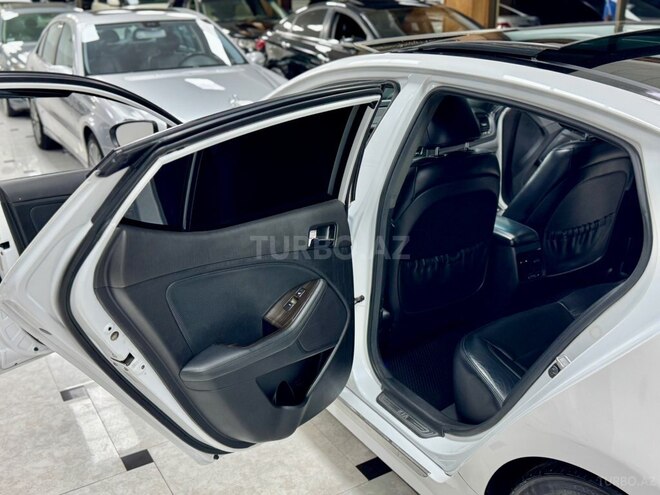 Kia Optima-21