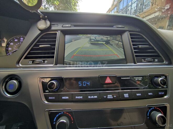 Hyundai Sonata-6