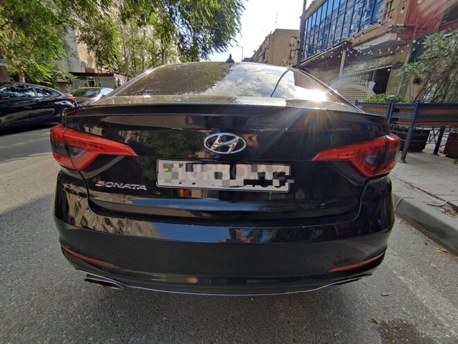 Hyundai Sonata-4