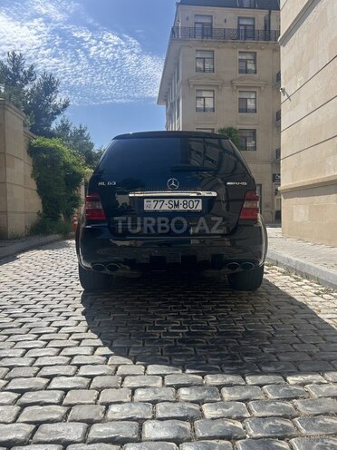 Mercedes ML 63 AMG-2