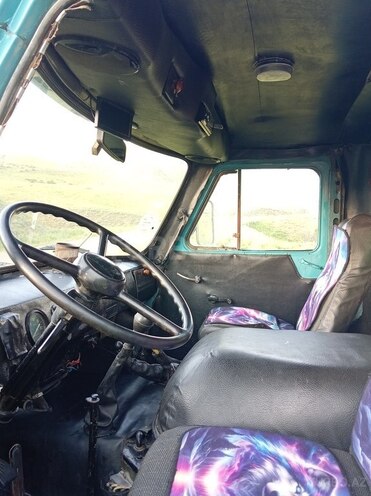 UAZ 3303-6
