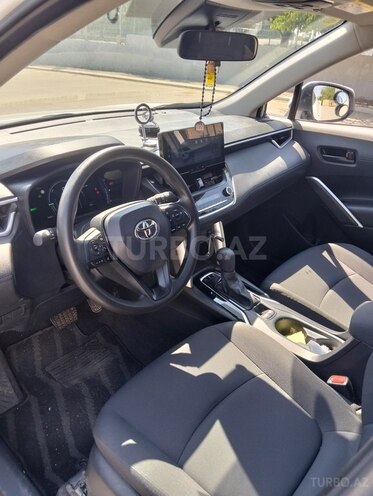 Toyota Corolla Cross-8