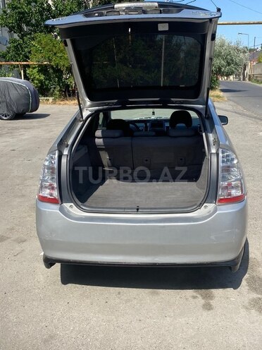 Toyota Prius-17