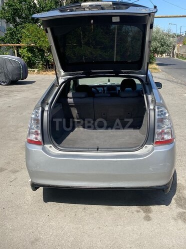 Toyota Prius-6