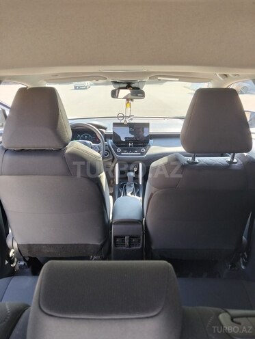 Toyota Corolla Cross-11