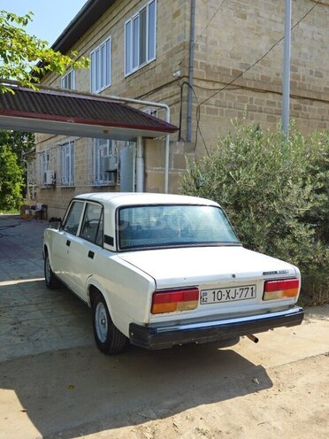 LADA (VAZ) 2107-10