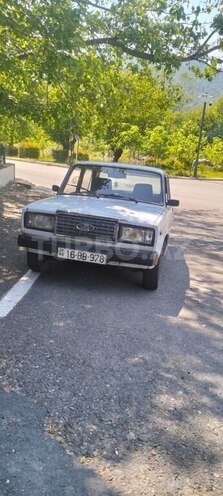LADA (VAZ) 2107-1
