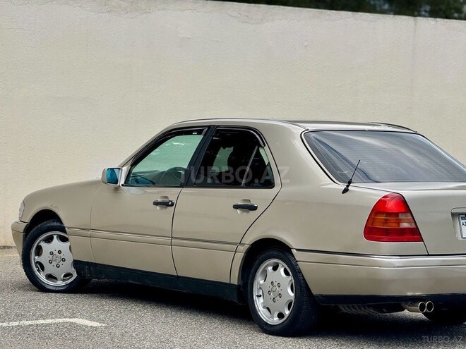 Mercedes C 280-9