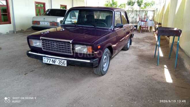 LADA (VAZ) 2107-1