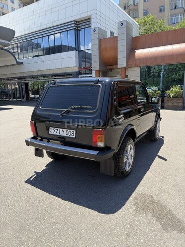 LADA (VAZ) Niva-6