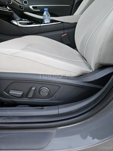 Hyundai Sonata-8