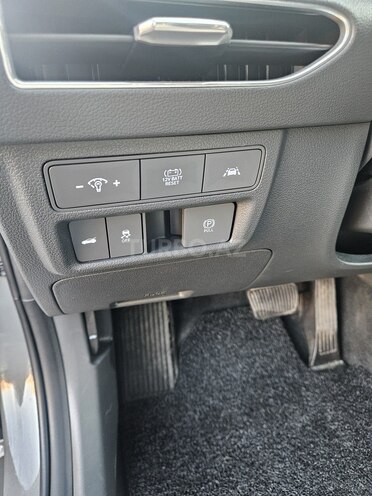 Hyundai Sonata-9