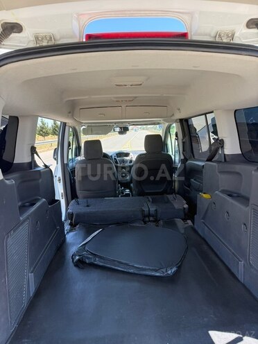 Ford Tourneo Connect-7