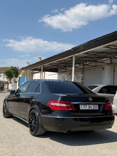 Mercedes E 250-4