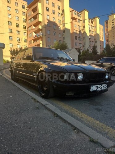 BMW 525-11