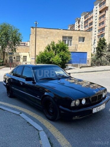 BMW 525-1