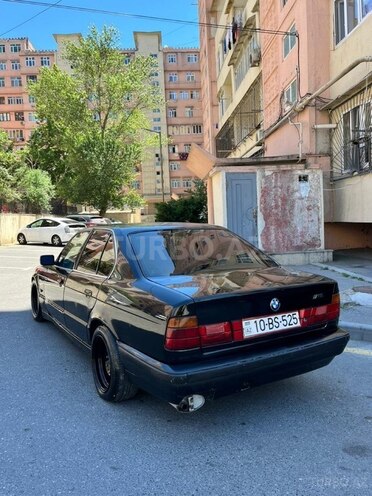BMW 525-6