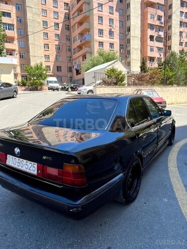 BMW 525-7
