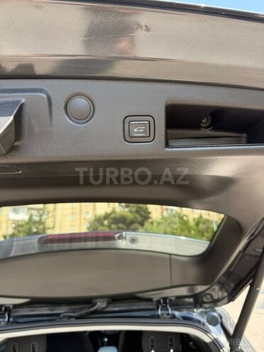 Chevrolet Equinox-12