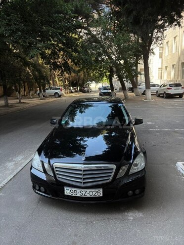 Mercedes E 200-1