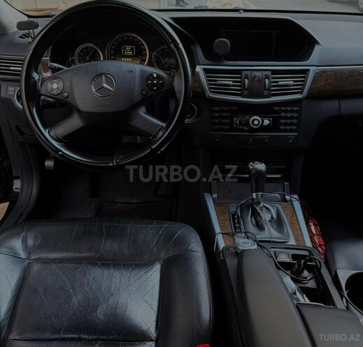Mercedes E 200-6