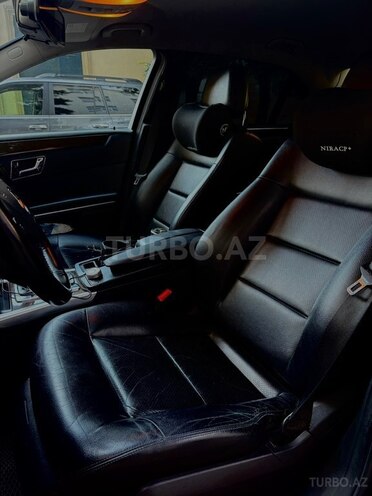Mercedes E 200-8