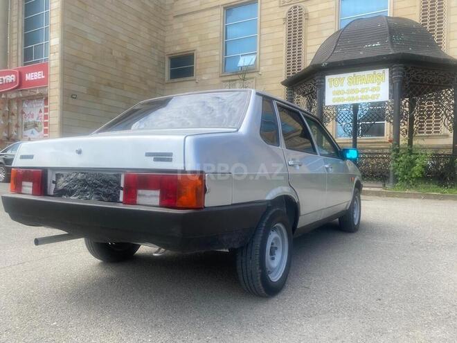 LADA (VAZ) 21099-9