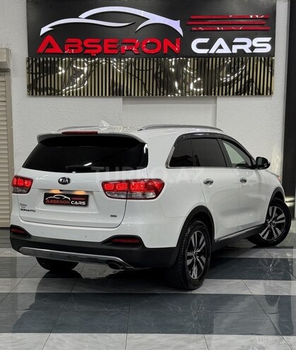 Kia Sorento-13
