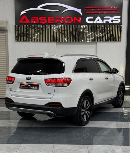 Kia Sorento-11