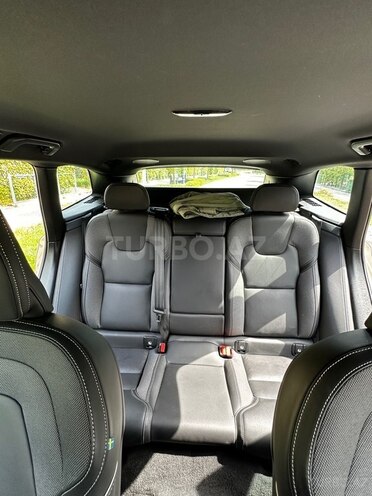 Volvo XC60-9