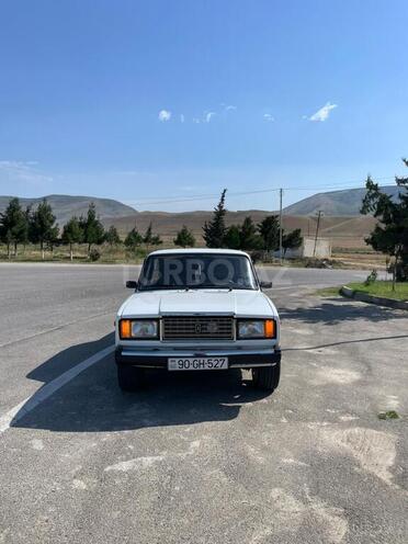 LADA (VAZ) 2107-2